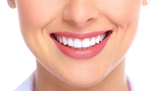 Trám răng hay còn gọi là hàn răng