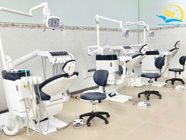 Chất lượng và độ bền của ghế nha khoa cũng cực kỳ quan trọng